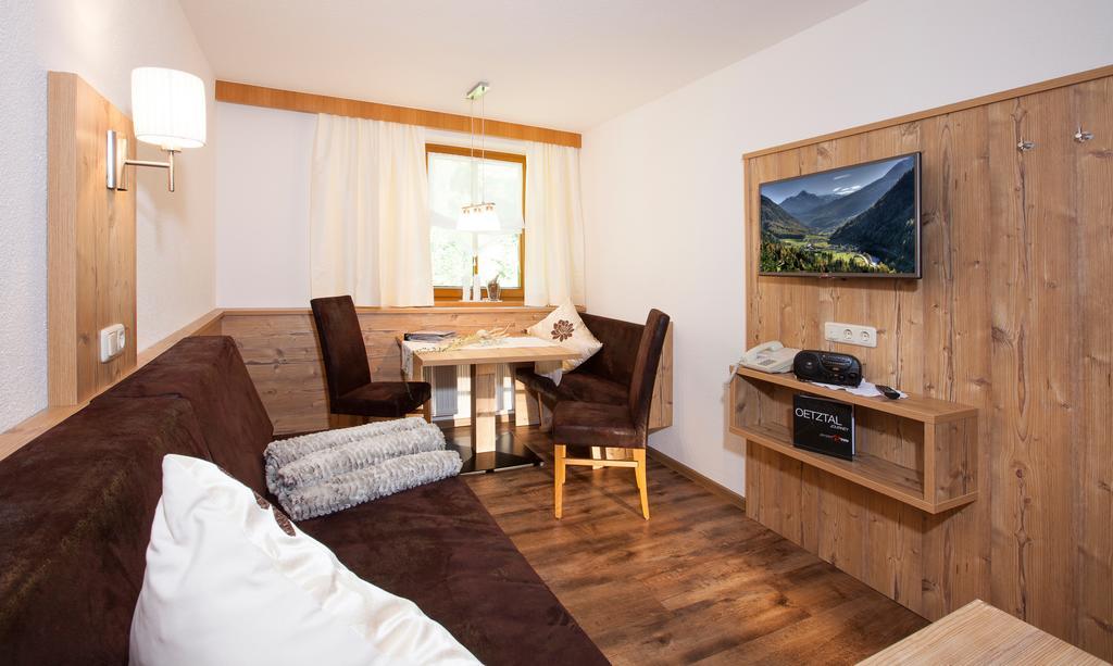 Trofana Appartements Sölden Rum bild